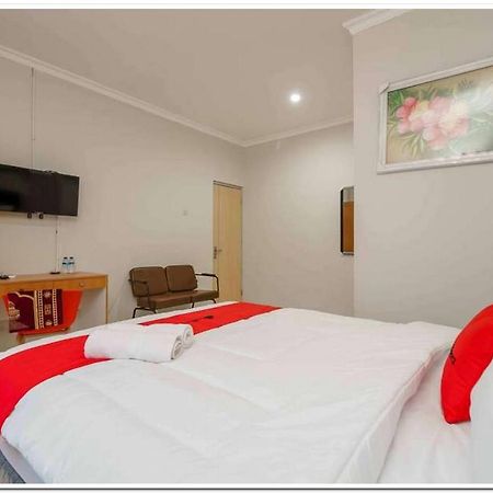 Reddoorz Near Jiexpo Kemayoran 2 Jakarta Exteriör bild
