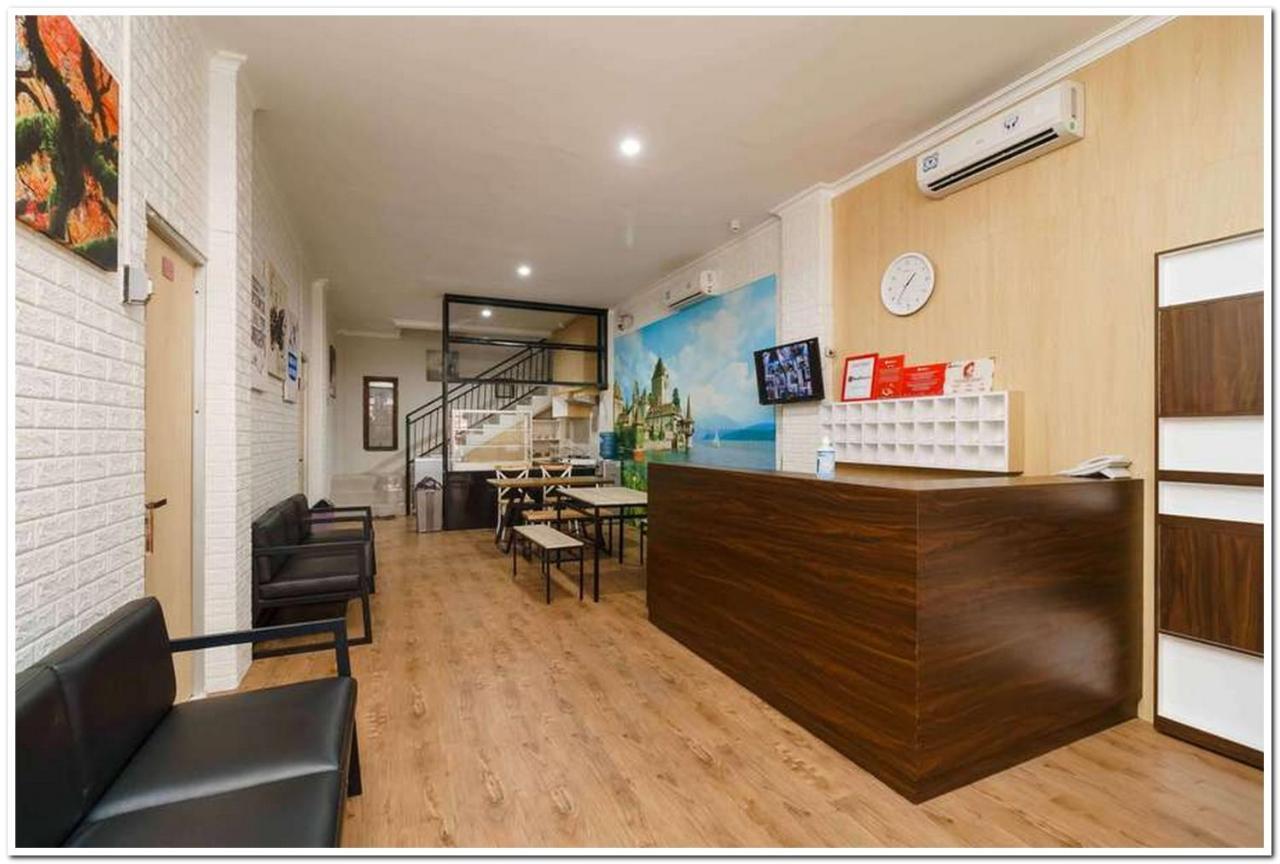 Reddoorz Near Jiexpo Kemayoran 2 Jakarta Exteriör bild