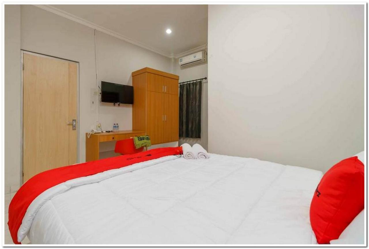 Reddoorz Near Jiexpo Kemayoran 2 Jakarta Exteriör bild