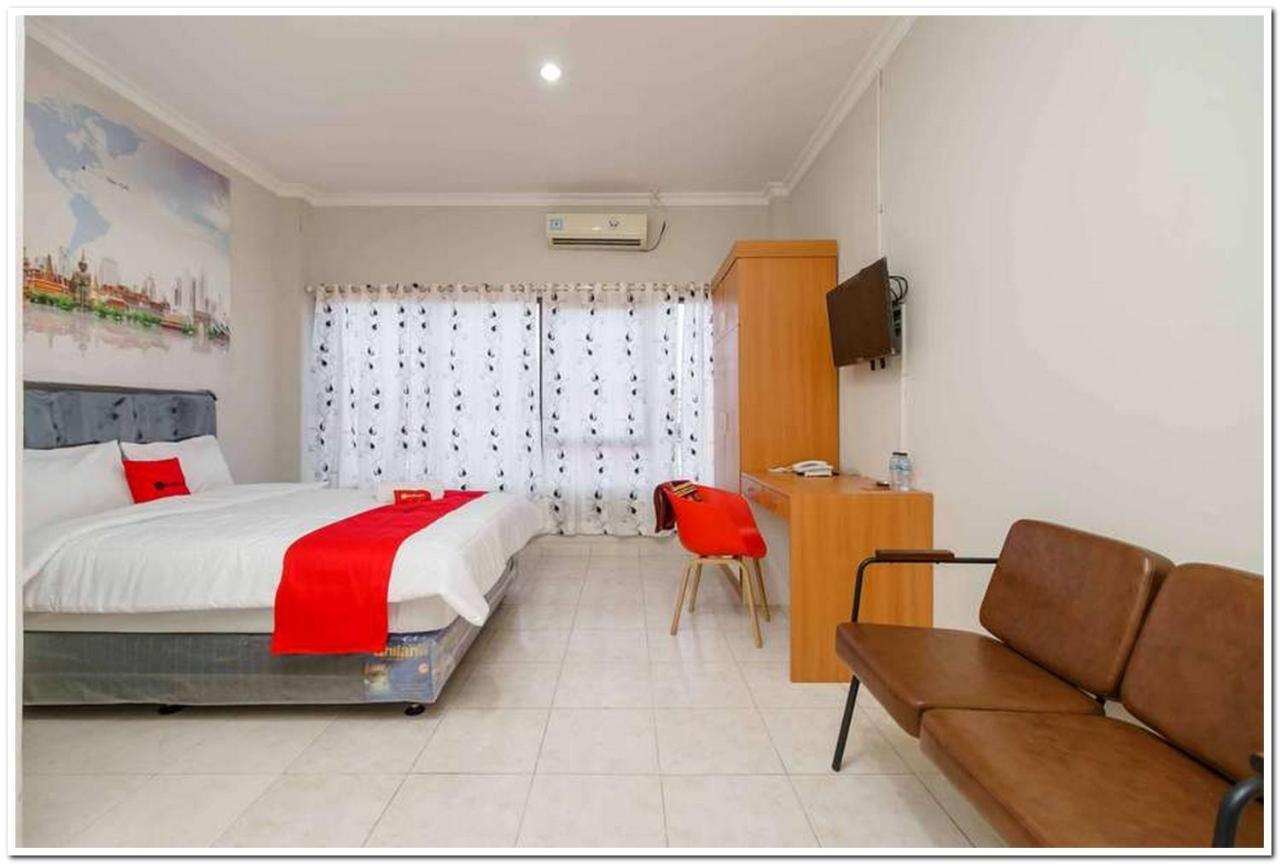 Reddoorz Near Jiexpo Kemayoran 2 Jakarta Exteriör bild